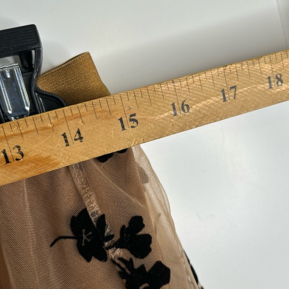 Chicwish M Tule Layered Skirt Velvet floral Appliqués Fairy Grunge New 5641 - Picture 9 of 12